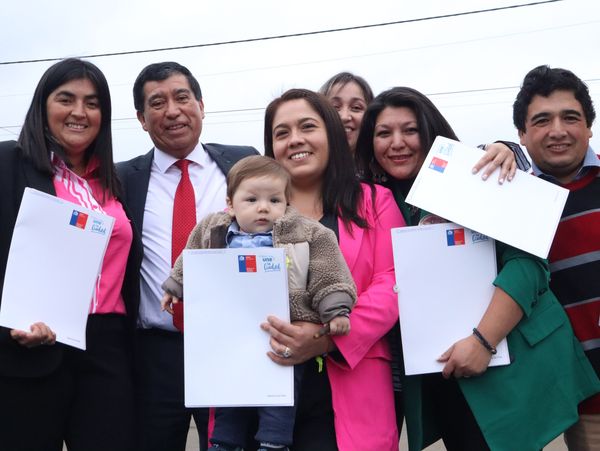 Entrega títulos Megaproyecto La Granja