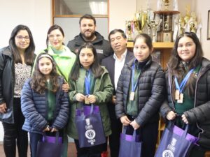 Reconocen a niñas Campeonato de Yoga Artístico