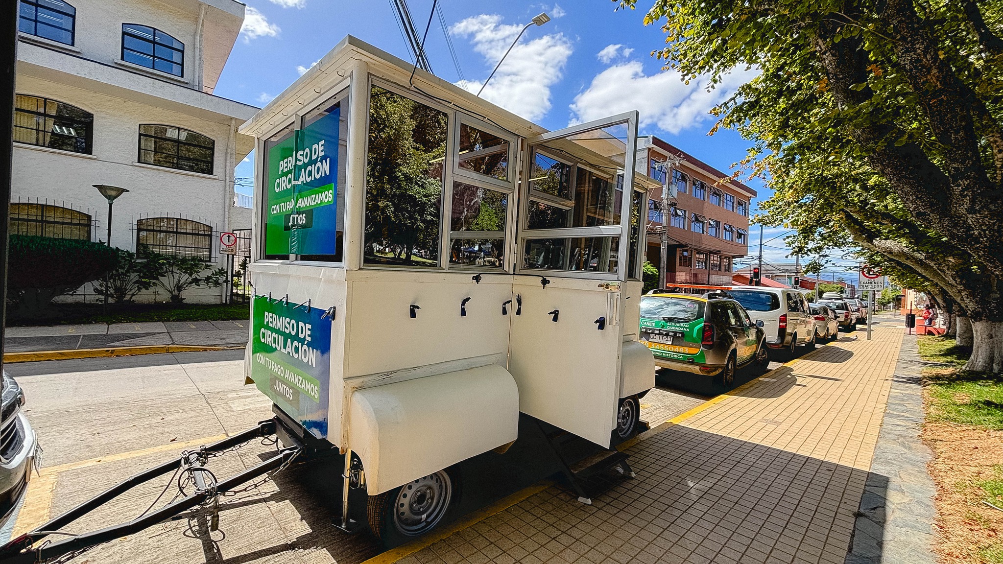 Carro de tránsito